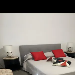  Appartamento With Private Courtyard